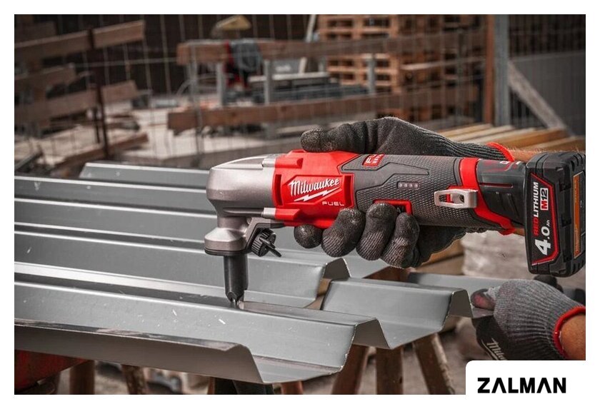 Высечные электрические ножницы Milwaukee M12 FNB16-402X 4933479619 (с 2-мя АКБ, кейс)