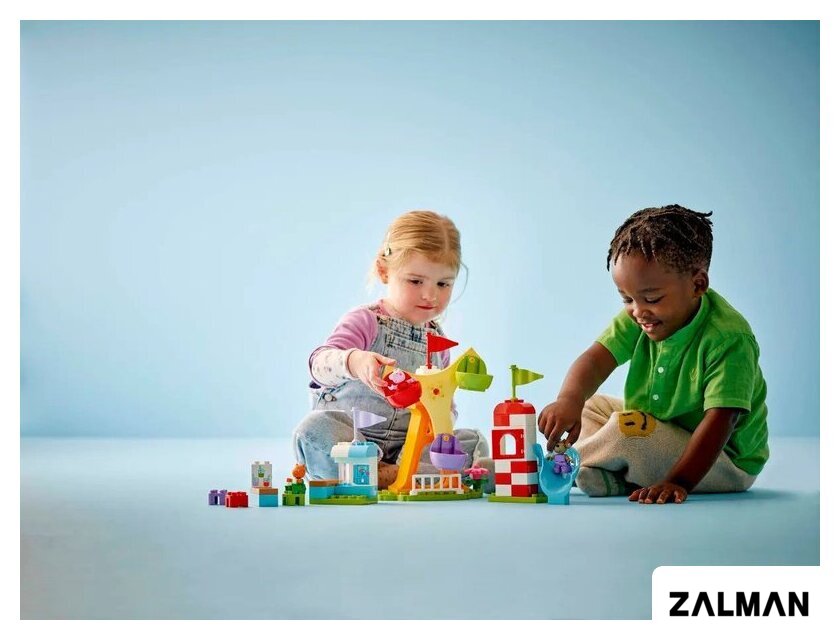 Конструктор LEGO Duplo Ярмарка Пеппы 10453