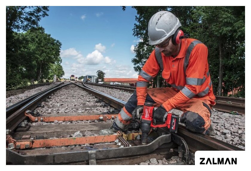 Гайковерт Milwaukee M18 ONEFHIWF1-802X 4933499254 (с 2-мя АКБ, кейс)