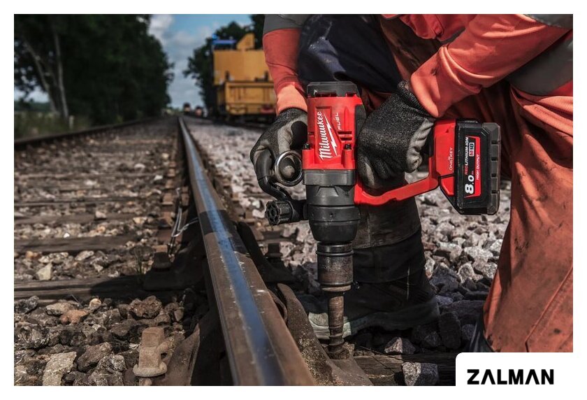 Гайковерт Milwaukee M18 ONEFHIWF1-802X 4933499254 (с 2-мя АКБ, кейс)
